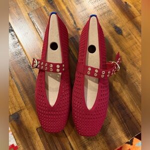 NIB Rothy’s The Max Buckle Mary Jane in Ruby Mesh